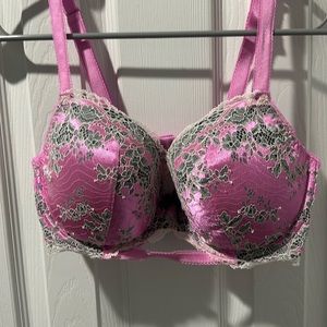 Victoria’s Secret dream angel lined Demi